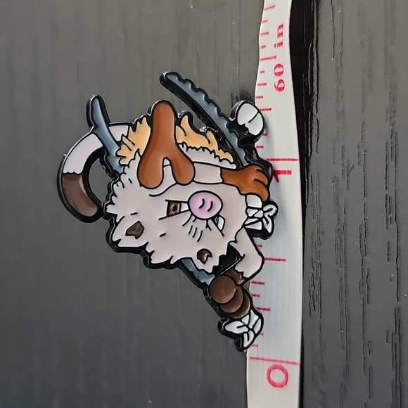 Pokemon Mankey Enamel Pin - Picture 4 of 4